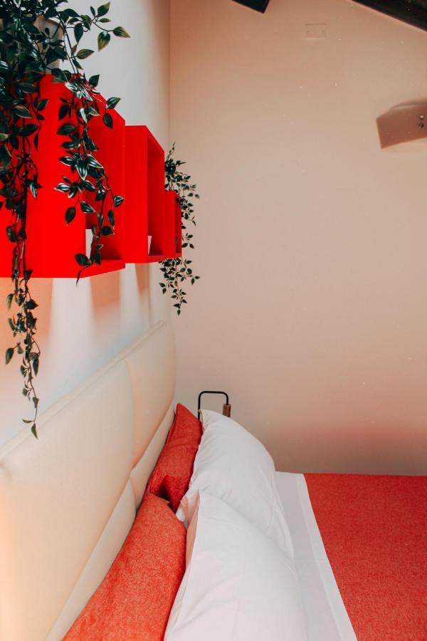 My Loft Aparthotel Ferrara Exteriör bild