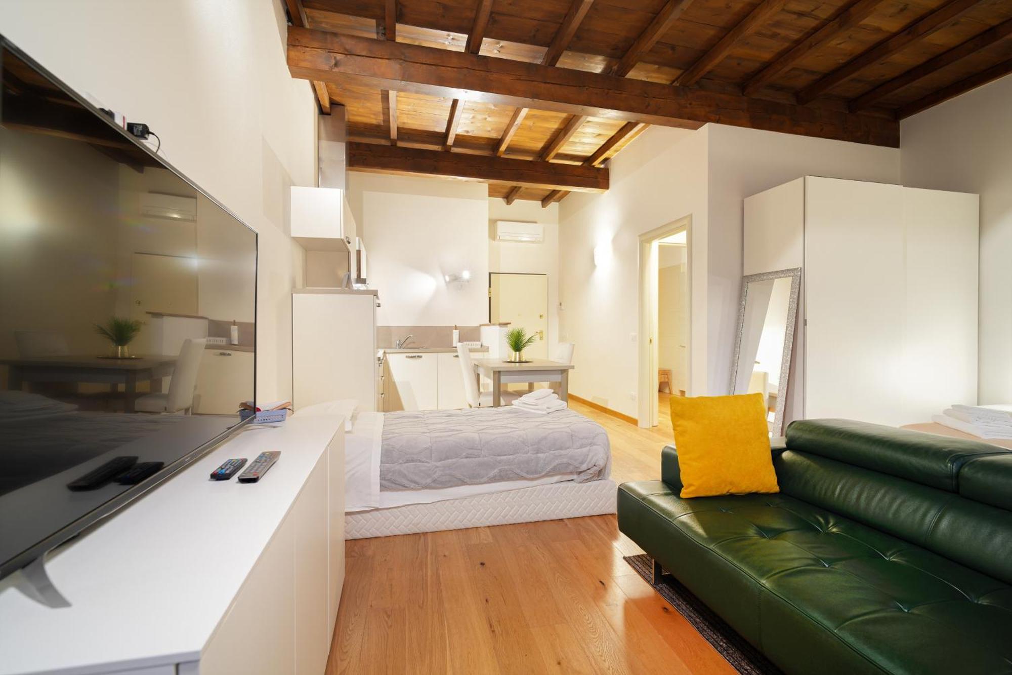 My Loft Aparthotel Ferrara Exteriör bild